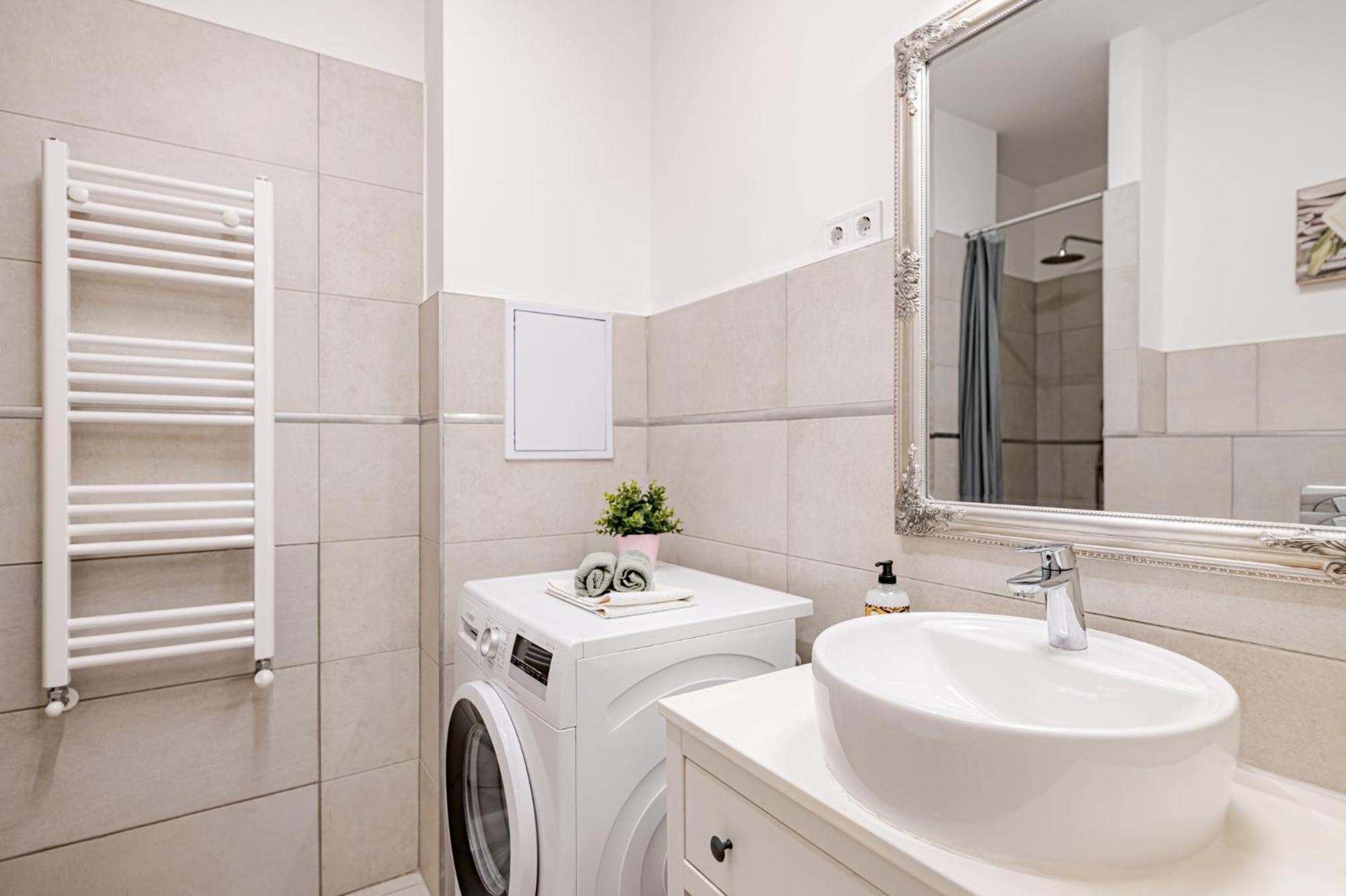 Danubegreen Bright Two Bedroom Apartment Near Margaret Island Budapest Bagian luar foto